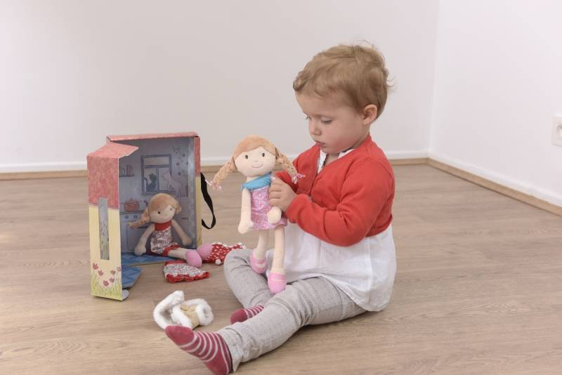 Egmont Toys Olivia En Haar Koffertje Met Kleren